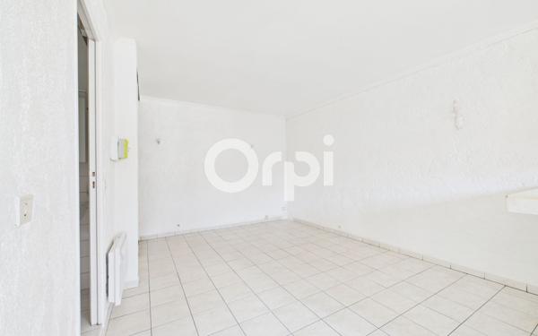 Appartement à vendre    2 pièces • 4 003 m2 Pégomas