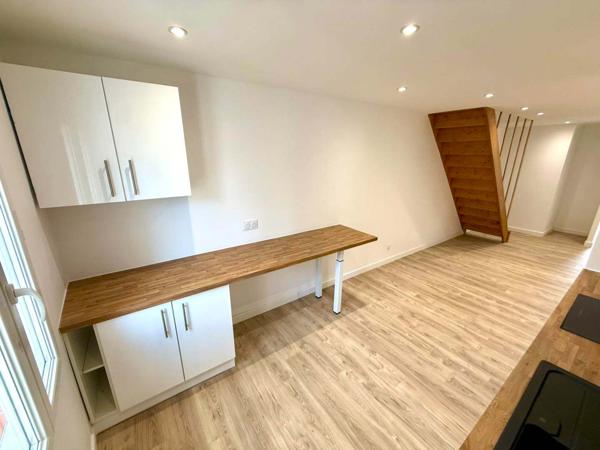 Maison de village T4 – 75 m² habitables + garage 15 m² + petits extérieurs