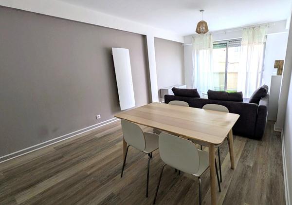 "APPARTEMENT MEUBLÉ LE MANS 1 PIECE 34 M2"