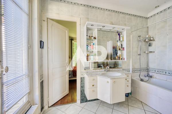 SEVRES BRANCAS /FONTENELLES - MAISON DE CHARME €1 480 000 ** - Référence 630-S