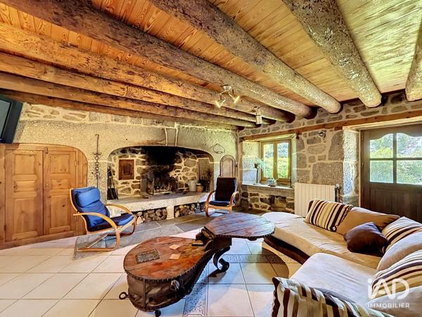 Maison à vendre 7 pièces 238 m² Peyre en Aubrac