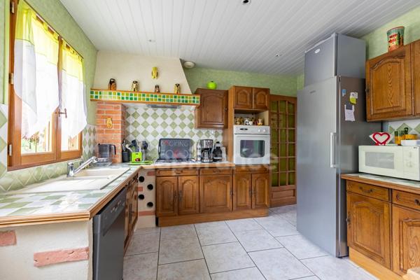 Maison à vendre 6 pièces PASLY (02)