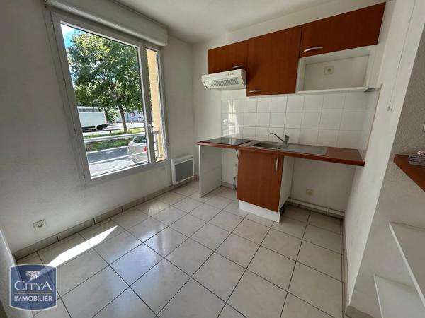 Appartement à louer 3 pièces 65.21m² Poitiers (86000)