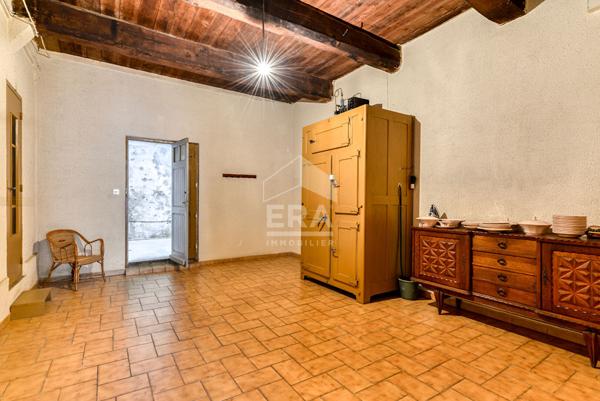 Maison Moussan  245 m2 + 129 m2 de combles à amménager