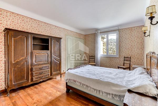 Maison Moussan  245 m2 + 129 m2 de combles à amménager