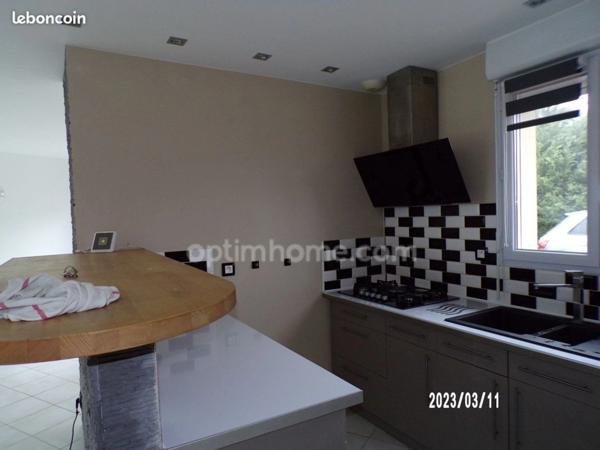🏡 Maison de plain-pied 105 m² – 3 chambres + bureau – Terrain clos de 700 m² – Roullet-Saint-Estèphe