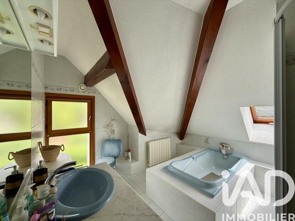 Maison à vendre 6 pièces 180 m² Ornex