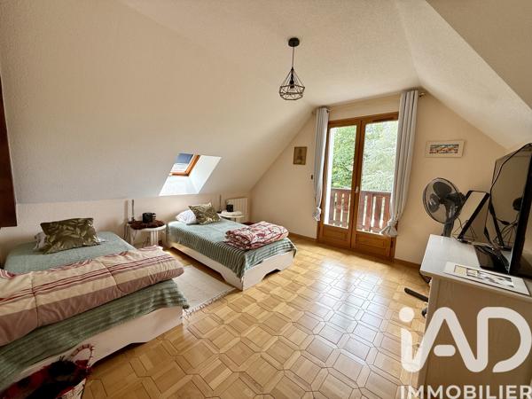 Maison à vendre 6 pièces 180 m² Ornex
