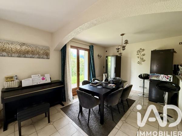 Maison à vendre 6 pièces 180 m² Ornex