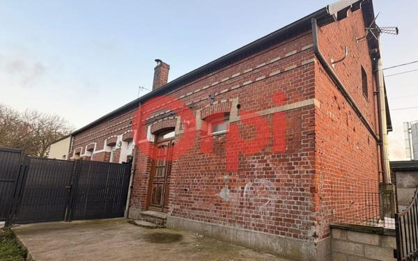 Maison à louer    3 pièces •  Estrées-Mons