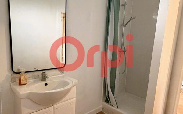 Maison à louer    3 pièces •  Estrées-Mons