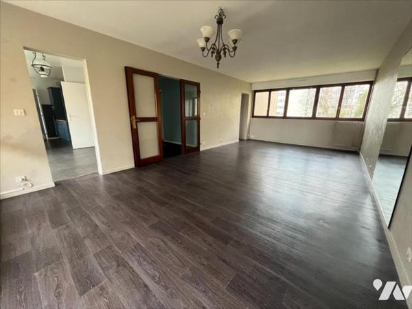 APPARTEMENT 5 PIECES 118m²