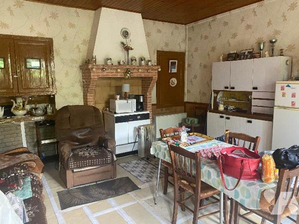 A vendre, Maison avec cour intérieur et jardin potager en centre ville