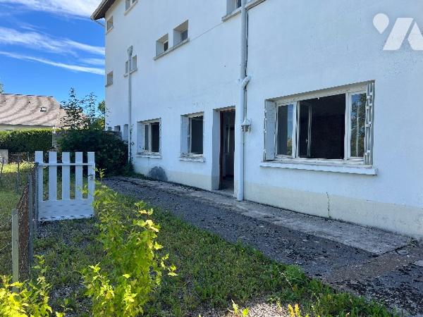 Appartement T2 de 73,55 m² en rez-de-jardin, avec jardin clos et garage situé à BAGNERES-DE-BIGORRE