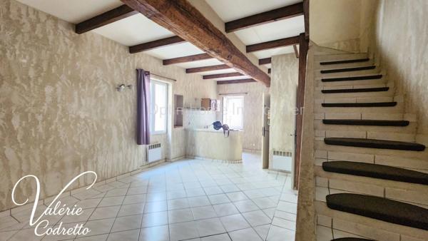 Maison à vendre 6 pièces SOLLIES TOUCAS (83) Maison de village à Solliès-Toucas – Idéal investisseur !