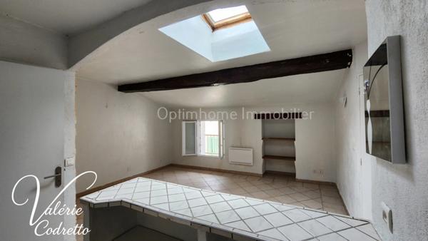 Maison à vendre 6 pièces SOLLIES TOUCAS (83) Maison de village à Solliès-Toucas – Idéal investisseur !