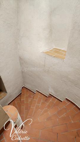 Maison à vendre 6 pièces SOLLIES TOUCAS (83) Maison de village à Solliès-Toucas – Idéal investisseur !