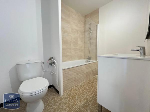 Appartement à louer 2 pièces 47.15m² Saint-Genis-Laval (69230)