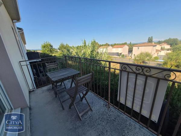 Appartement à louer 2 pièces 47.79m² Pont-Saint-Esprit (30130)