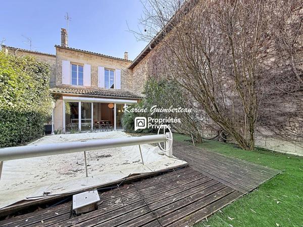 Maison bourgeoise proche Tourny avec jardin et piscine
