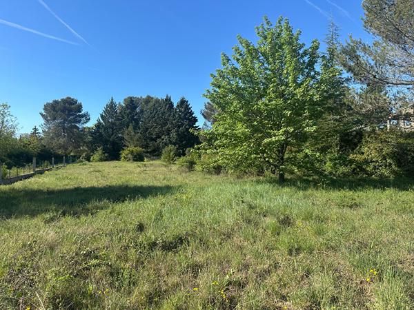 A VENDRE 83470 SAINT MAXIMIN LA SAINTE BAUME MAISON TYPE 4 DE 110M² SUR  5000M² DE JARDIN  DOUBLE GARAGE