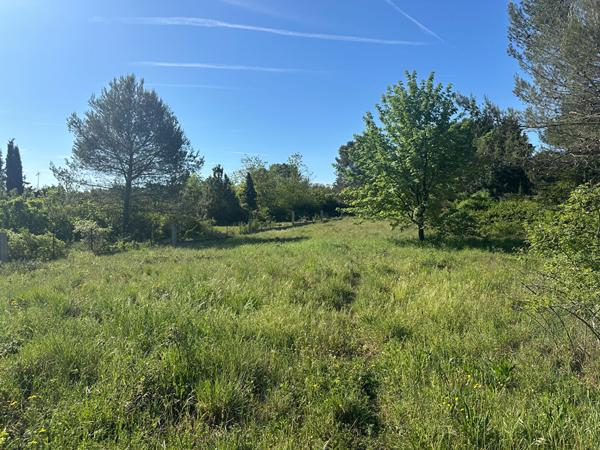 A VENDRE 83470 SAINT MAXIMIN LA SAINTE BAUME MAISON TYPE 4 DE 110M² SUR  5000M² DE JARDIN  DOUBLE GARAGE