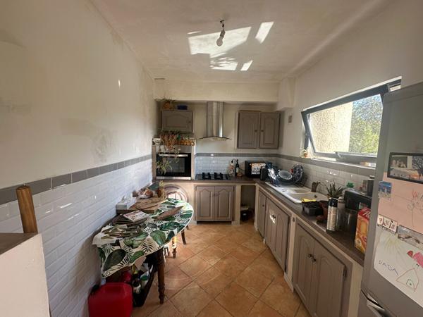 A VENDRE 83470 SAINT MAXIMIN LA SAINTE BAUME MAISON TYPE 4 DE 110M² SUR  5000M² DE JARDIN  DOUBLE GARAGE