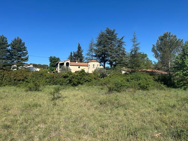 A VENDRE 83470 SAINT MAXIMIN LA SAINTE BAUME MAISON TYPE 4 DE 110M² SUR  5000M² DE JARDIN  DOUBLE GARAGE