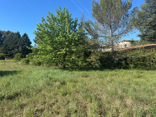 A VENDRE 83470 SAINT MAXIMIN LA SAINTE BAUME MAISON TYPE 4 DE 110M² SUR  5000M² DE JARDIN  DOUBLE GARAGE