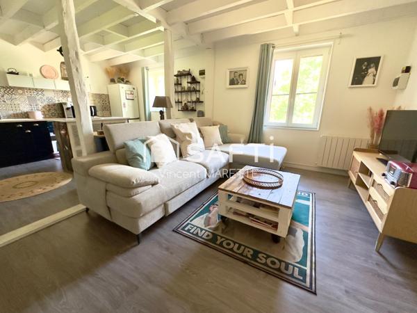 Maison avec dépendance habitable – Un lieu de vie unique en plein cœur de ville