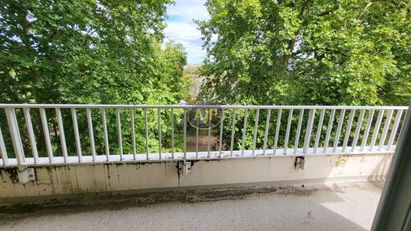 Appartement à vendre Bordeaux - 4 pièces, 68m² avec 3 chambre(s) à 150 000€ - AJP ACTEA Talence
