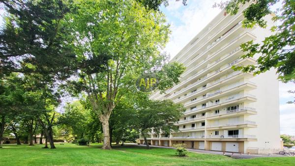 Appartement à vendre Bordeaux - 4 pièces, 68m² avec 3 chambre(s) à 150 000€ - AJP ACTEA Talence