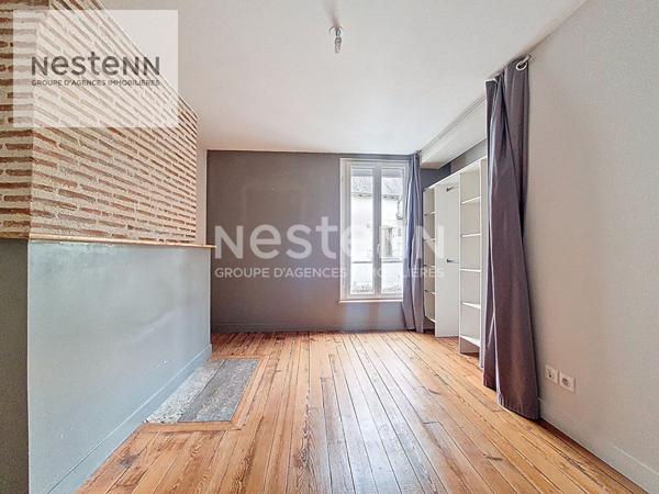 ORLEANS ILLIERS / COLOMBIER - MAISON DE VILLE - 85M² - 2CHAMBRES + 1BUREAU - COUR INTERIEURE PRIVEE - GRENIER - TOUTES LES COMMODITES à proximité !