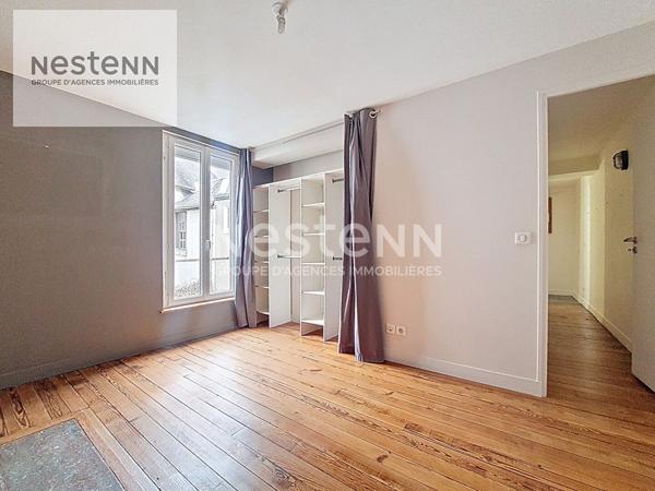 ORLEANS ILLIERS / COLOMBIER - MAISON DE VILLE - 85M² - 2CHAMBRES + 1BUREAU - COUR INTERIEURE PRIVEE - GRENIER - TOUTES LES COMMODITES à proximité !