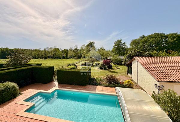 Maison Salles 213m² 5 chambres avec piscine et dépendances