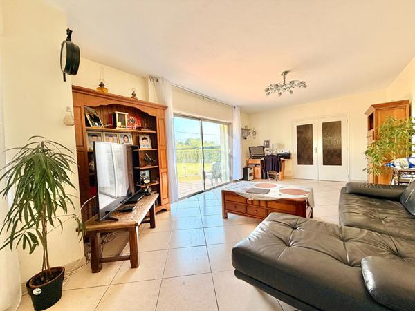 Maison Salles 213m² 5 chambres avec piscine et dépendances
