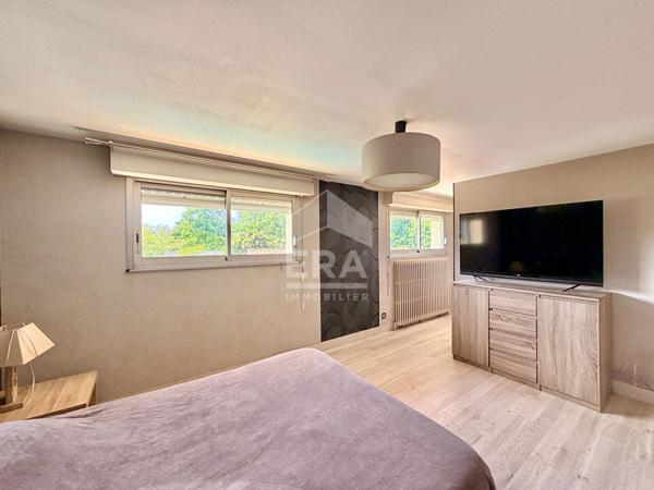 Maison Salles 213m² 5 chambres avec piscine et dépendances