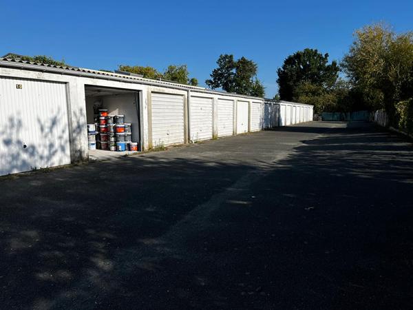 GARAGE RUE DE LA BRISEPOTIERE ANGERS