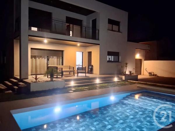 Maison à vendre  5 pièces - 153 m 2   ROMANS SUR ISERE  - 26