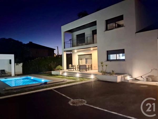 Maison à vendre  5 pièces - 153 m 2   ROMANS SUR ISERE  - 26