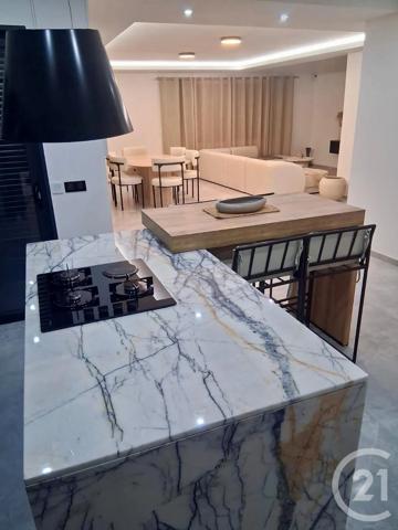 Maison à vendre  5 pièces - 153 m 2   ROMANS SUR ISERE  - 26