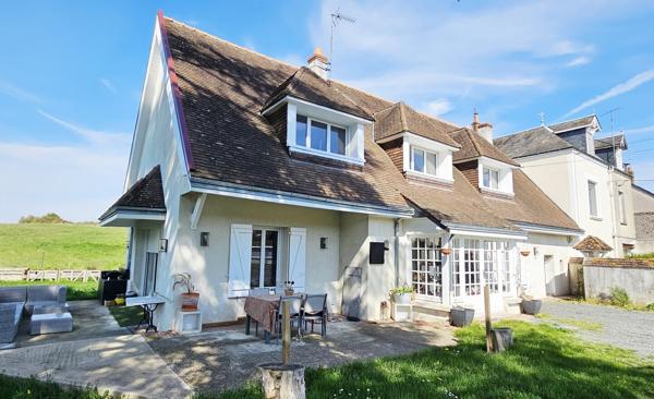 Longère Centre ville Azay sur cher 369 000 € H.A.I.*