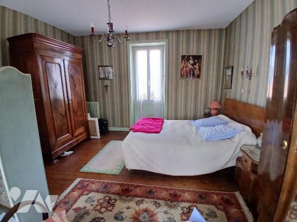 Maison de maître à vendre à PARTHENAY (79200)
