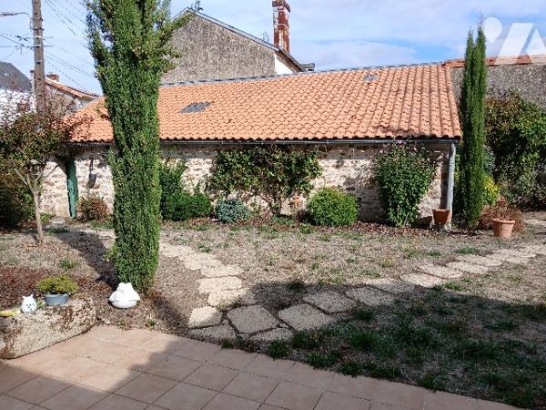 Maison de maître à vendre à PARTHENAY (79200)