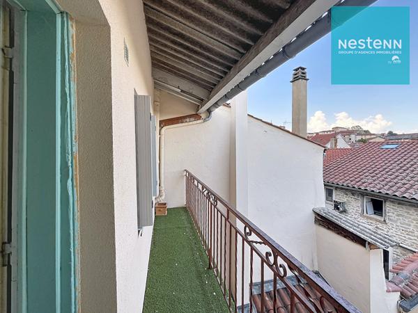 Appartement Montbrison 1 pièce(s) 37 m² - un balcon - rénové récemment