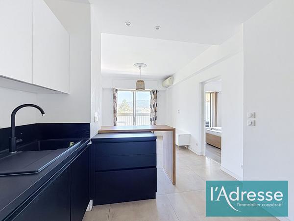 Appartement 2 pièces - secteur Laetitia - 44,58 m² avec terrasse, parking et ascenseur