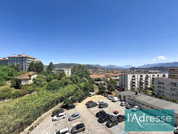 Appartement 2 pièces - secteur Laetitia - 44,58 m² avec terrasse, parking et ascenseur