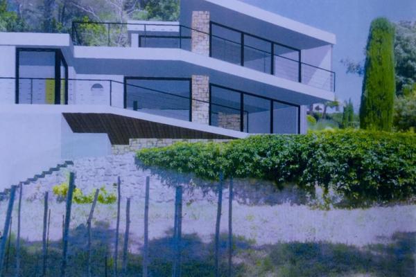 Mougins (06250) Au calme dans un secteur très résidentiel agréable terrain en restanques de 1795m2 pafaitement exposé ...