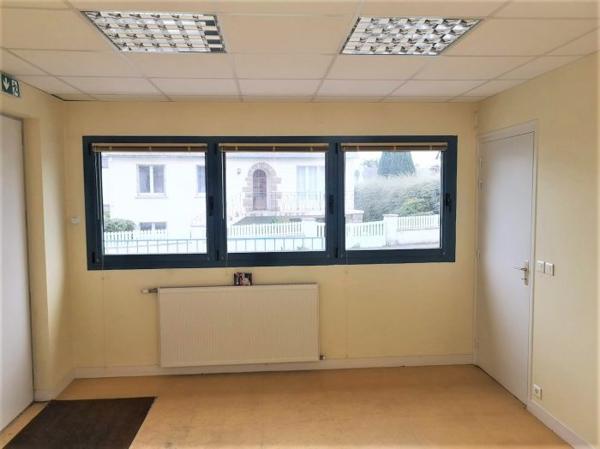 Bureau Saint-Martin-des-Champs 90 m²