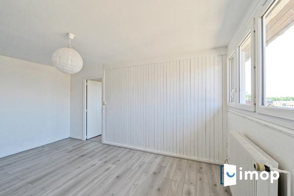 2 pièces place du Salin